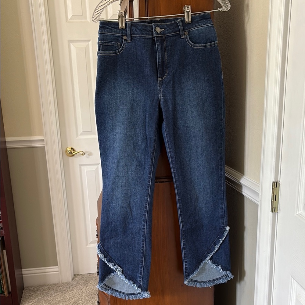 Susan Graver BOHO Regular High Stretch Denim Crop Jeans with Frayed Tulip Hem - Picture 6 of 12